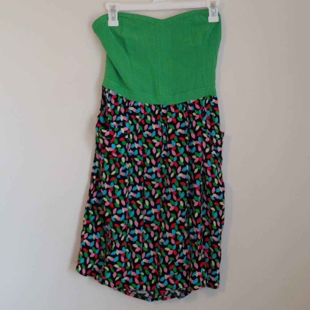Strapless dress